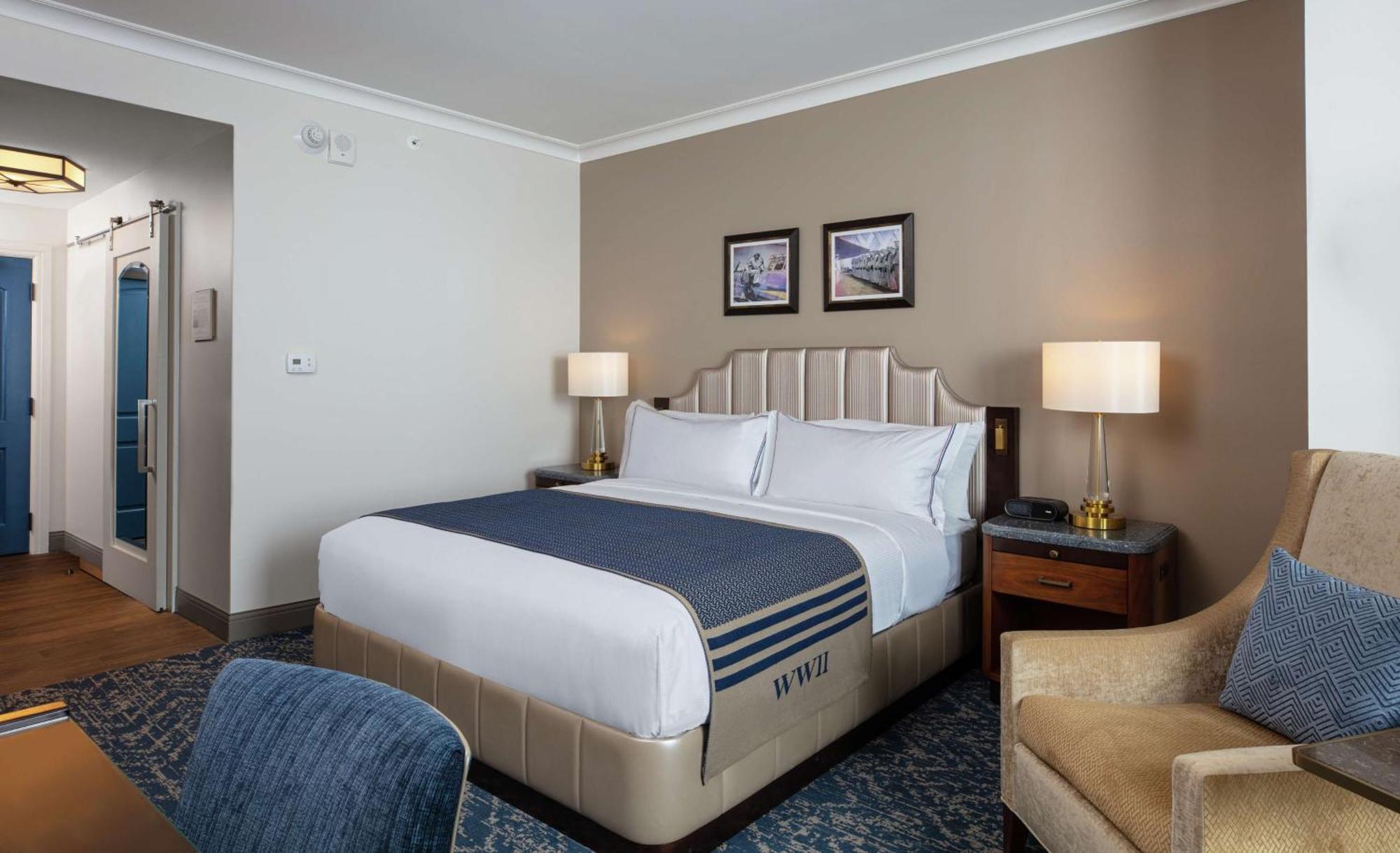 The Higgins Hotel New Orleans, Curio Collection By Hilton Εξωτερικό φωτογραφία