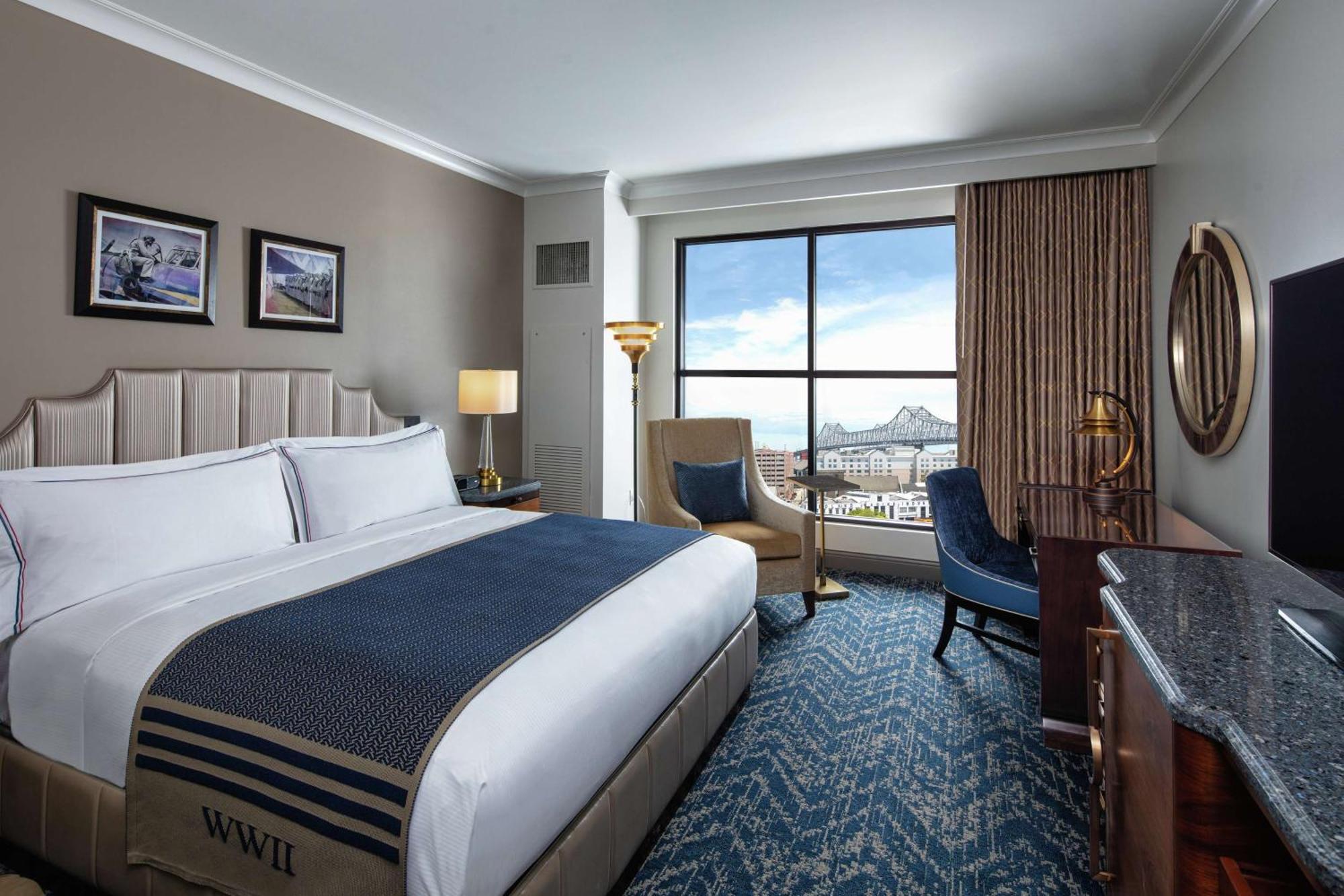 The Higgins Hotel New Orleans, Curio Collection By Hilton Εξωτερικό φωτογραφία