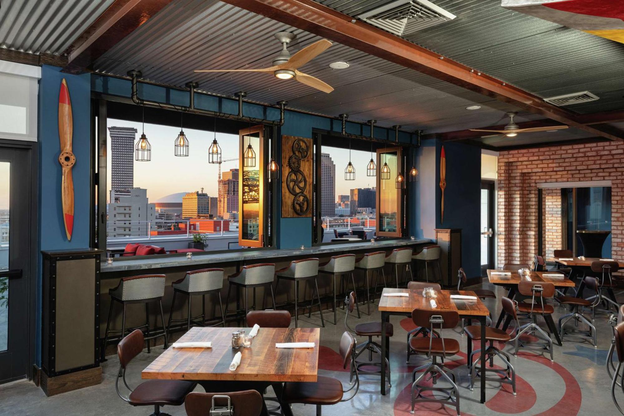 The Higgins Hotel New Orleans, Curio Collection By Hilton Εξωτερικό φωτογραφία