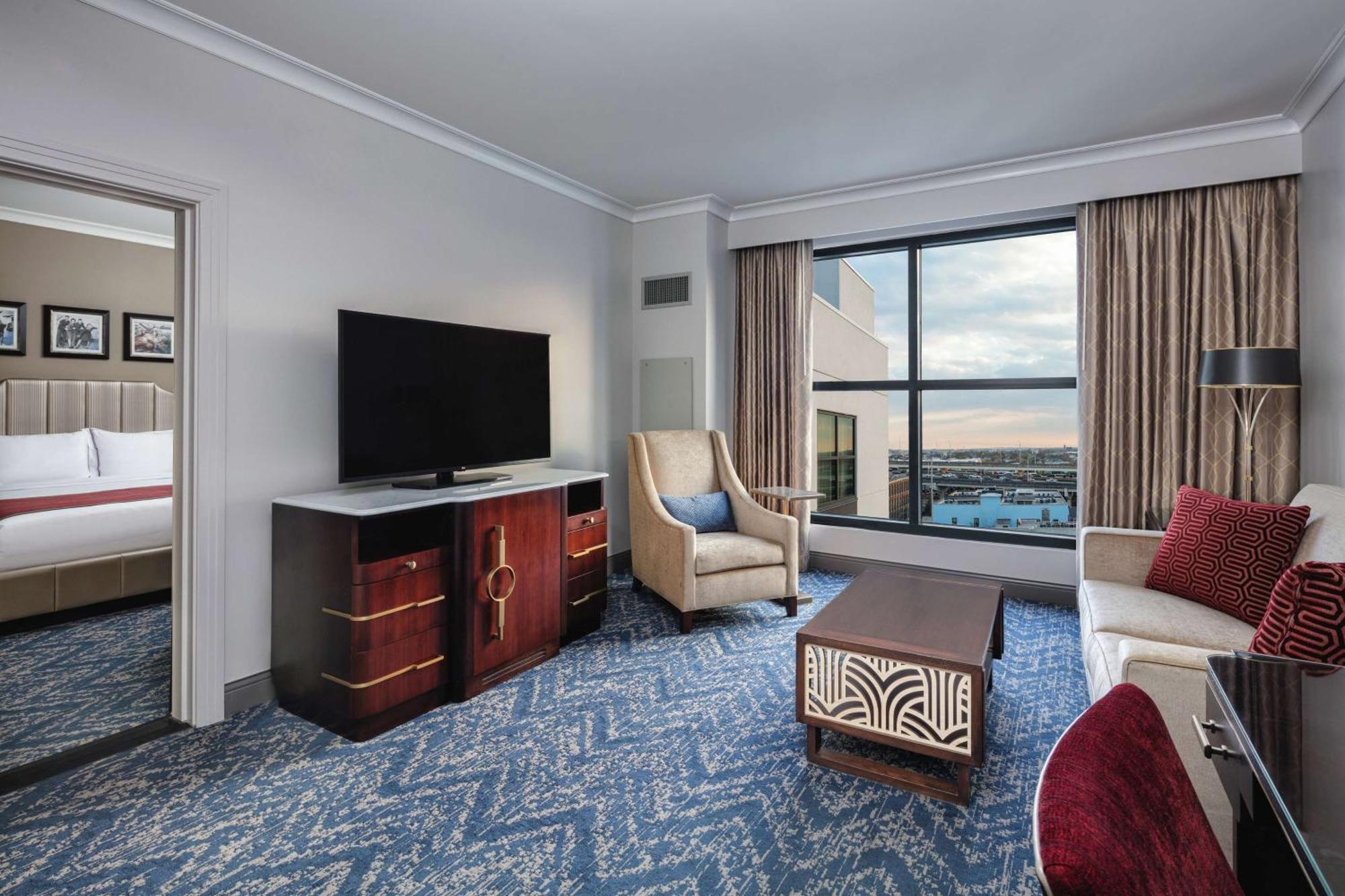The Higgins Hotel New Orleans, Curio Collection By Hilton Εξωτερικό φωτογραφία